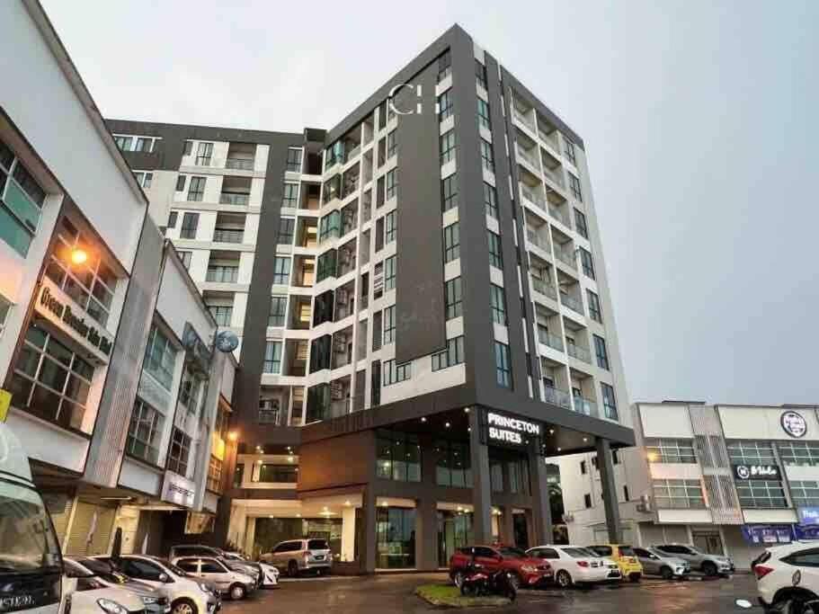 Apartment Princeton @kuching Airport *